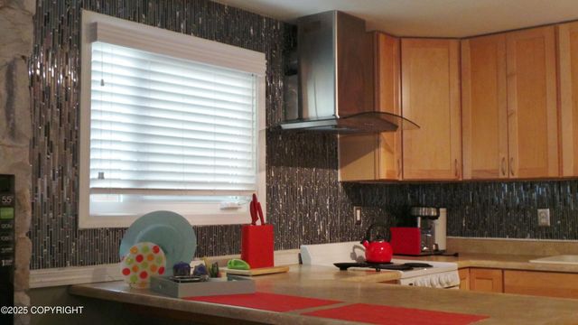 432 W 10th Avenue, Anchorage, AK 99501