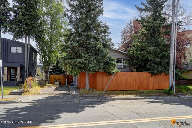 432 W 10th Avenue, Anchorage, AK 99501