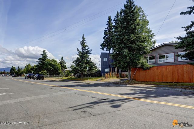 432 W 10th Avenue, Anchorage, AK 99501