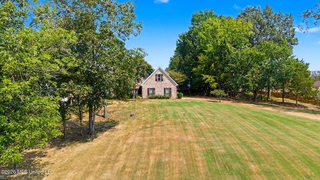 1424 Stone Gate Drive, Hernando, MS 38632