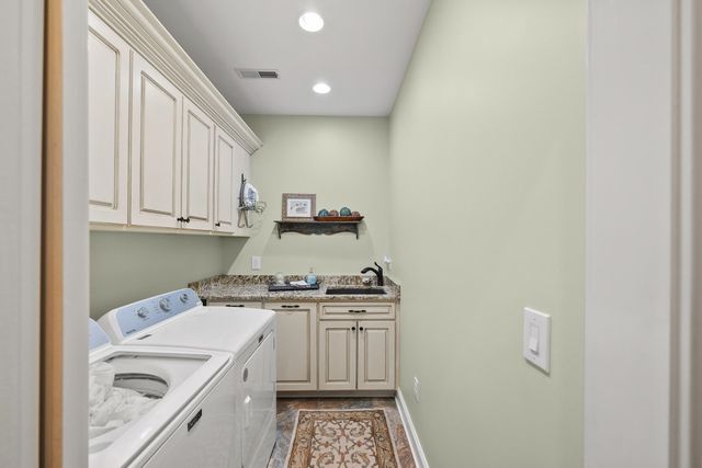 819 E Heathland, Inman, SC 29349