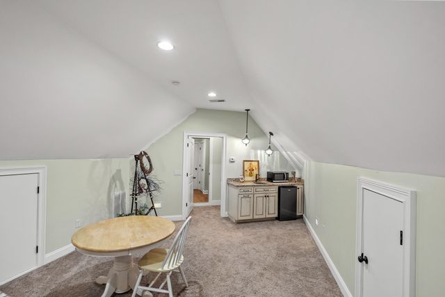 819 E Heathland, Inman, SC 29349
