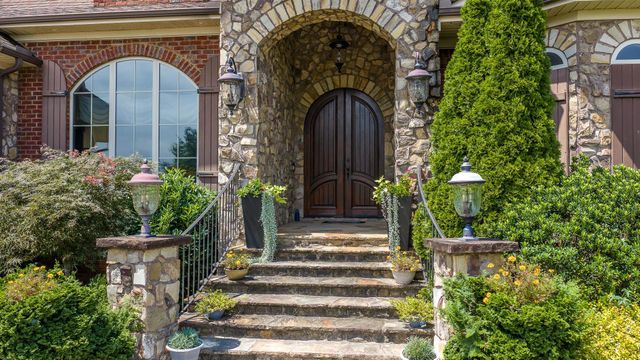 819 E Heathland, Inman, SC 29349