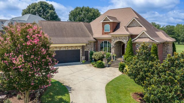 819 E Heathland, Inman, SC 29349