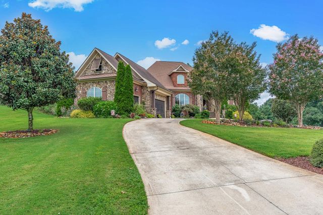 819 E Heathland, Inman, SC 29349