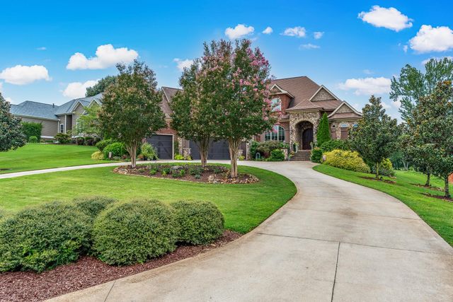 819 E Heathland, Inman, SC 29349