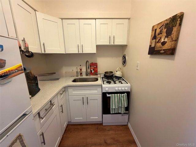65 W Broadway 11B, Long Beach, NY 11561