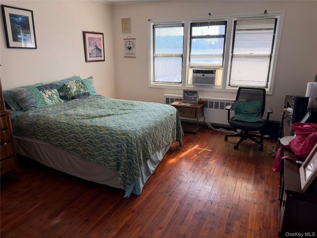 65 W Broadway 11B, Long Beach, NY 11561