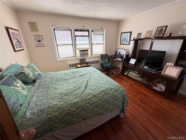 65 W Broadway 11B, Long Beach, NY 11561