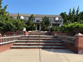 65 W Broadway 11B, Long Beach, NY 11561