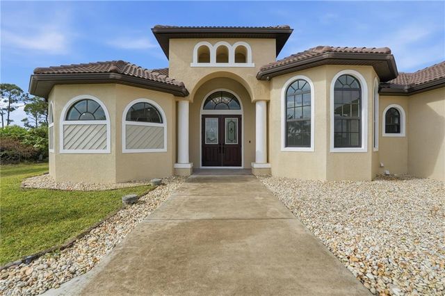 3816 NW 32nd PL, Cape Coral, FL 33993