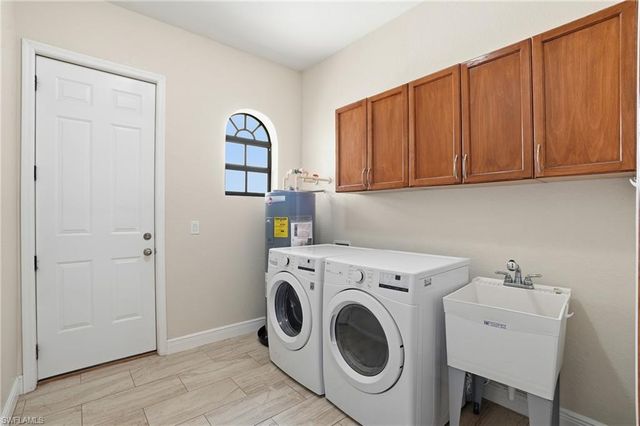 3816 NW 32nd PL, Cape Coral, FL 33993