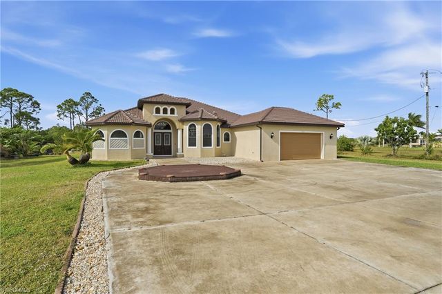 3816 NW 32nd PL, Cape Coral, FL 33993