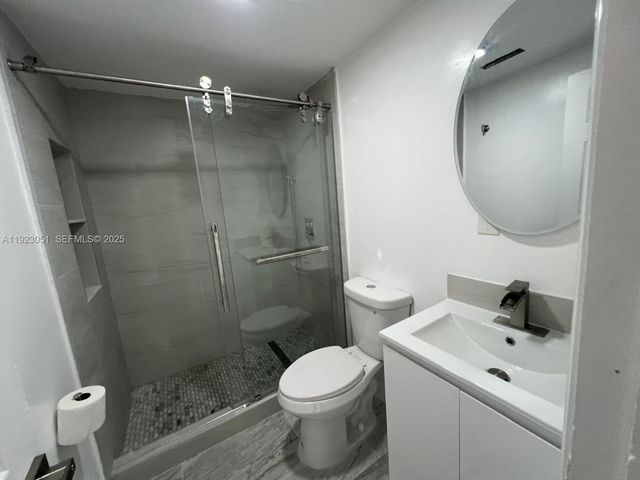 19122 NW 36th Ave B, Miami Gardens, FL 33056