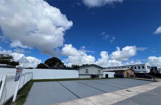19122 NW 36th Ave B, Miami Gardens, FL 33056