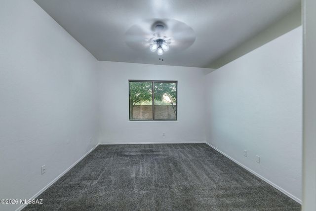 8546 N Sunny Rock Ridge Drive, Tucson, AZ 85743