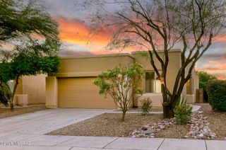 8546 N Sunny Rock Ridge Drive, Tucson, AZ 85743