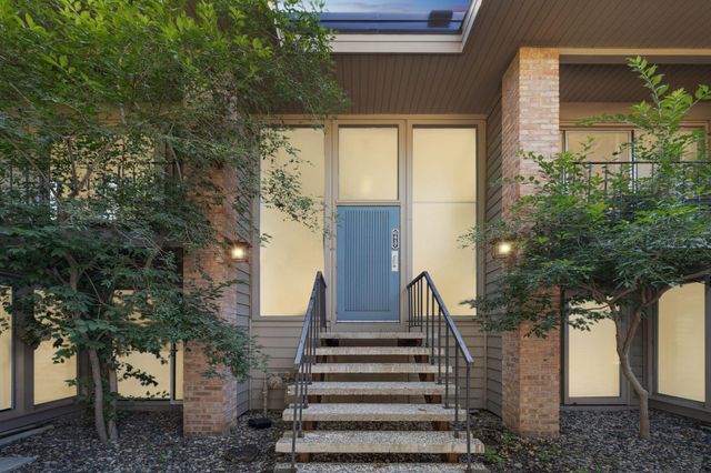 6417 Colony Way 2A, Edina, MN 55435