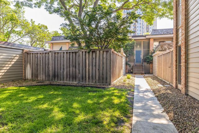 6417 Colony Way 2A, Edina, MN 55435