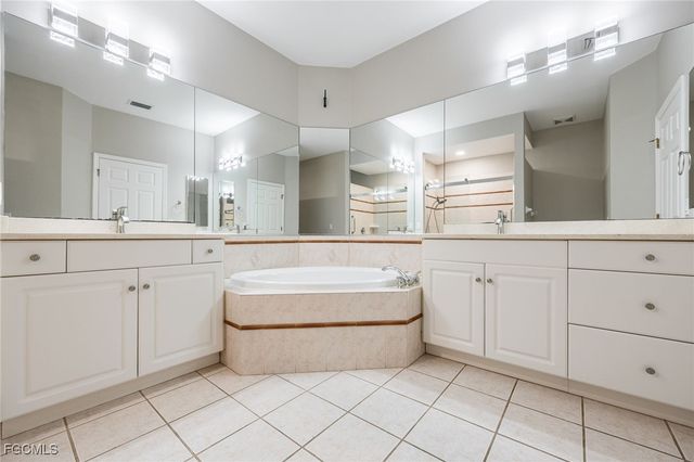 7678 Bay Lake DR, Fort Myers, FL 33907