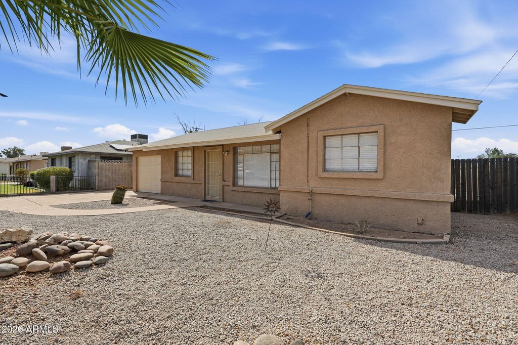 2231 W ORANGEWOOD Avenue, Phoenix, AZ 85021 — photo 2