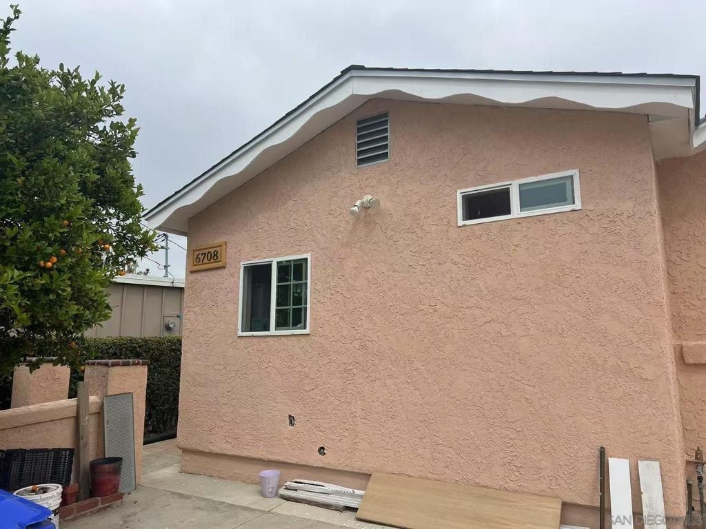 Image 16 of property listing at 6708 Barnhurst, San Diego, CA 92117