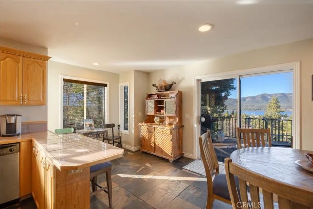 852 Cameron, Big Bear Lake, CA 92315