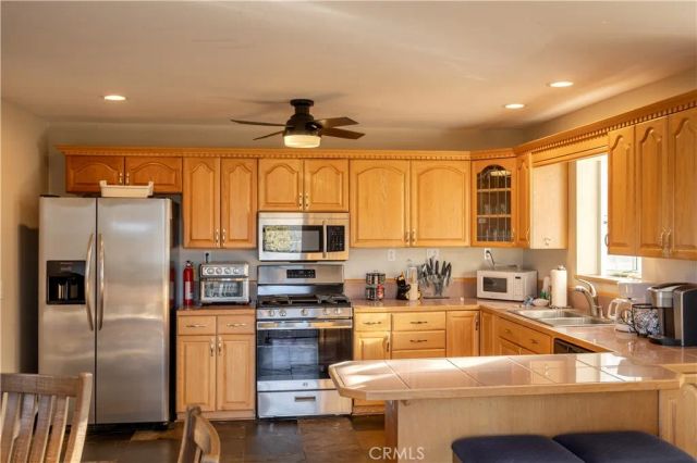 852 Cameron, Big Bear Lake, CA 92315