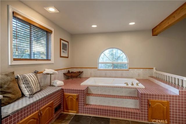 852 Cameron, Big Bear Lake, CA 92315