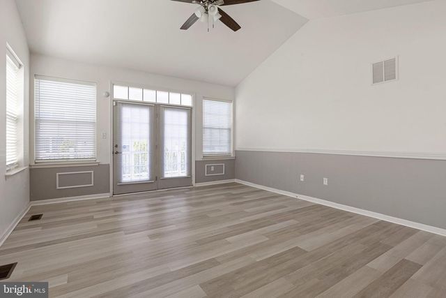 166 MERIDIAN BLVD, Bear, DE 19701