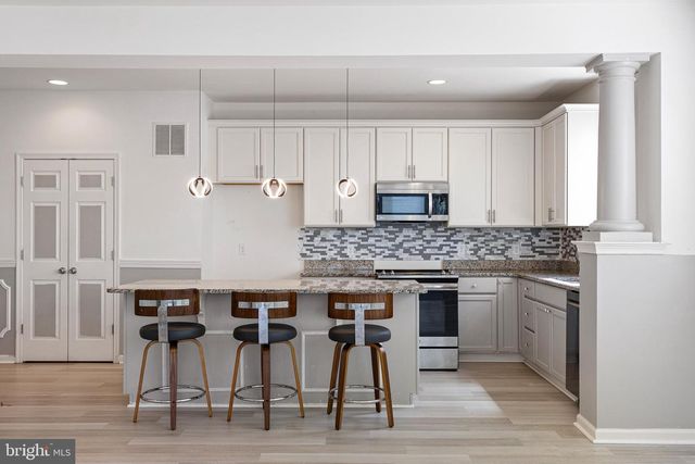 166 MERIDIAN BLVD, Bear, DE 19701