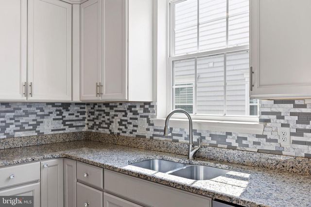 166 MERIDIAN BLVD, Bear, DE 19701