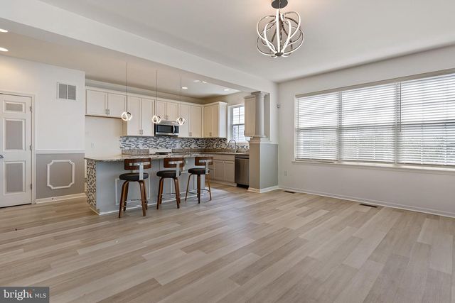 166 MERIDIAN BLVD, Bear, DE 19701