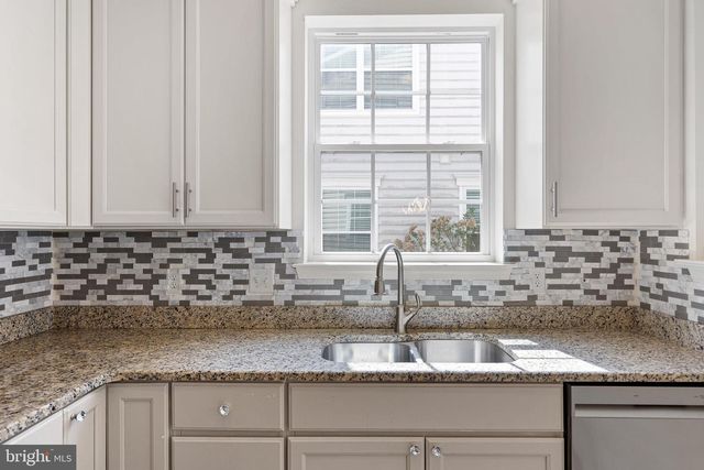 166 MERIDIAN BLVD, Bear, DE 19701