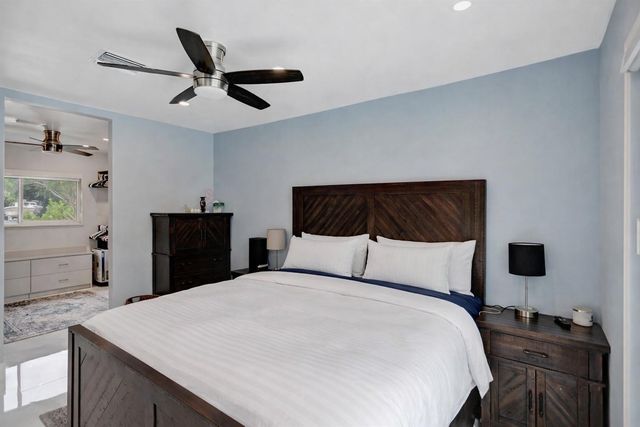 1580 NE 34th Street, Oakland Park, FL 33334