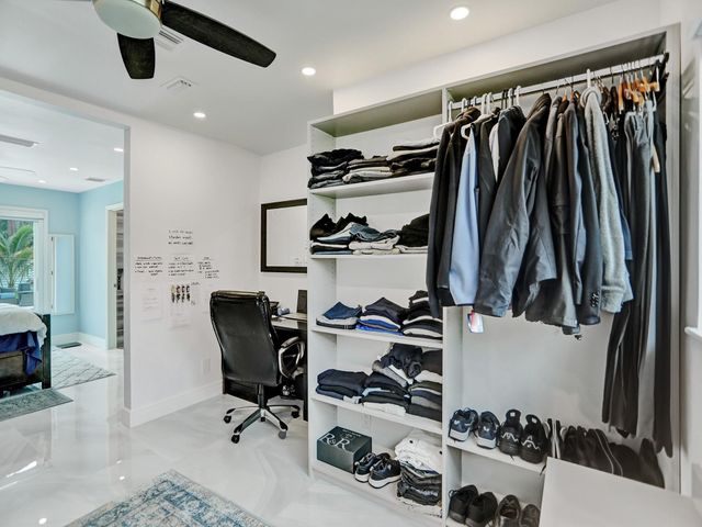 1580 NE 34th Street, Oakland Park, FL 33334