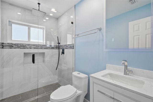 1580 NE 34th Street, Oakland Park, FL 33334