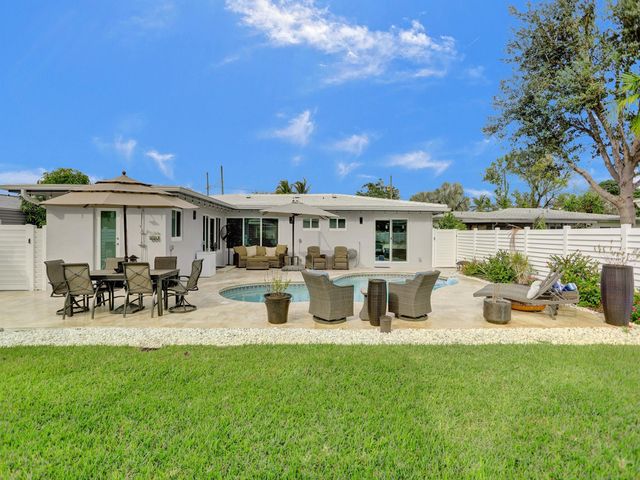 1580 NE 34th Street, Oakland Park, FL 33334