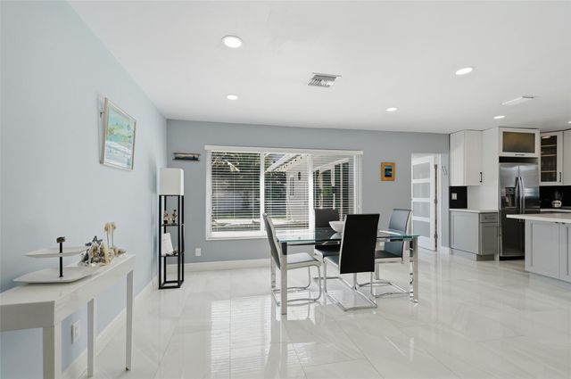 1580 NE 34th Street, Oakland Park, FL 33334