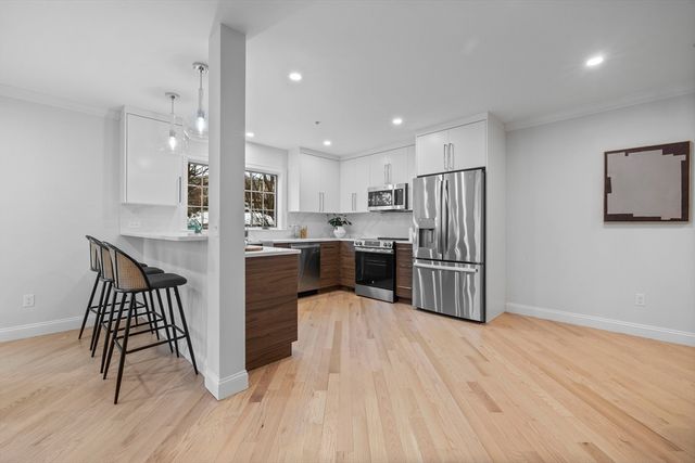 200 Fayette 200, Watertown, MA 02472