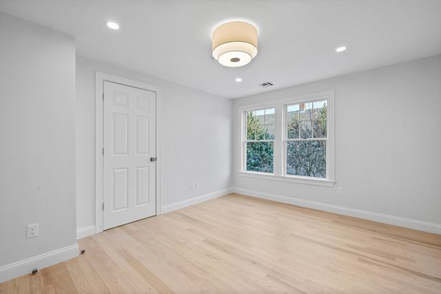 200 Fayette 200, Watertown, MA 02472