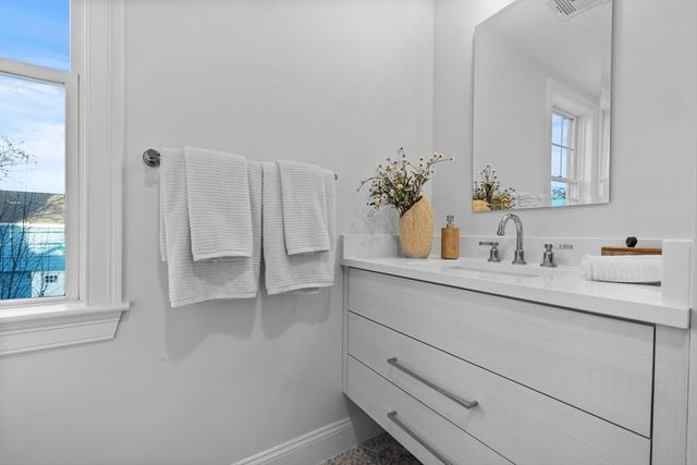 200 Fayette 200, Watertown, MA 02472