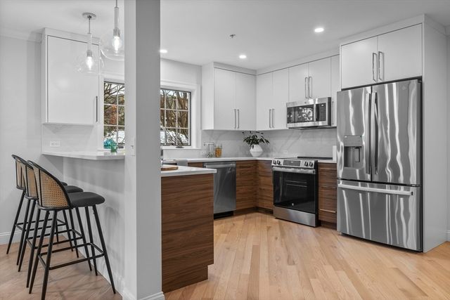 200 Fayette 200, Watertown, MA 02472
