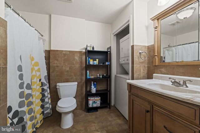 1524 S ISEMINGER ST, Philadelphia, PA 19147