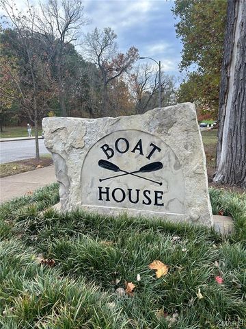 5630 Pershing Avenue 16, St Louis, MO 63112