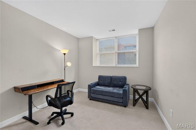 5630 Pershing Avenue 16, St Louis, MO 63112
