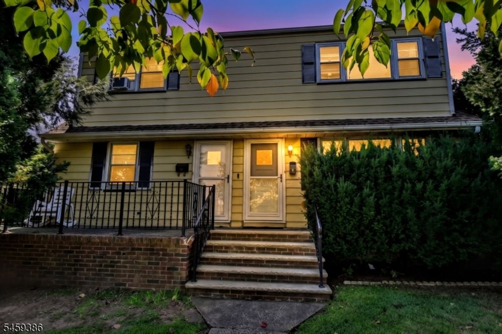 27 Hillcrest Ave, Lodi Boro, NJ 07644 — photo 2