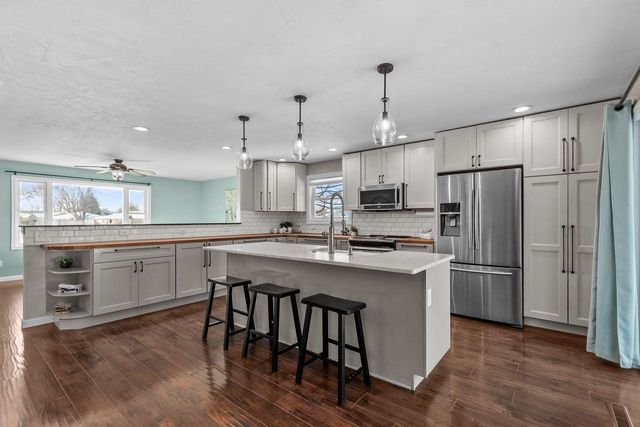 580 W HENRY STREET, Kaukauna, WI 54130