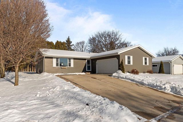 580 W HENRY STREET, Kaukauna, WI 54130