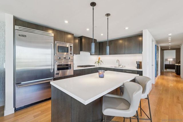 1325 Pacific Highway 2804, San Diego, CA 92101